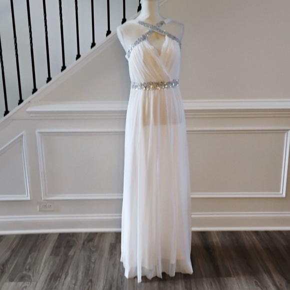 Conail Collection Elegant Coco White Rhinestones Sz-L - Picture 2 of 15